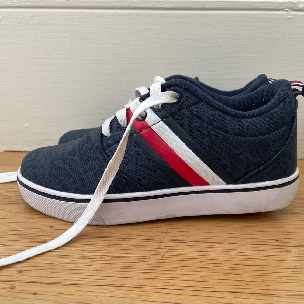 Heelys Blue and Red Skate Sneakers with Quilted Design